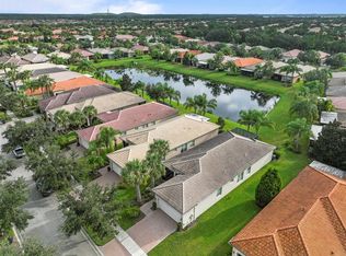15911 Cobble Mill Dr, Wimauma, FL 33598
