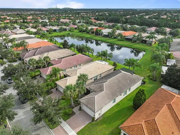 15911 Cobble Mill Dr, Wimauma, FL 33598