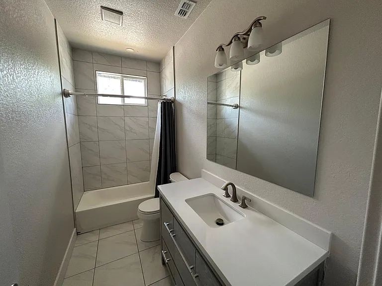 1201 S Palmetto — Photo 21