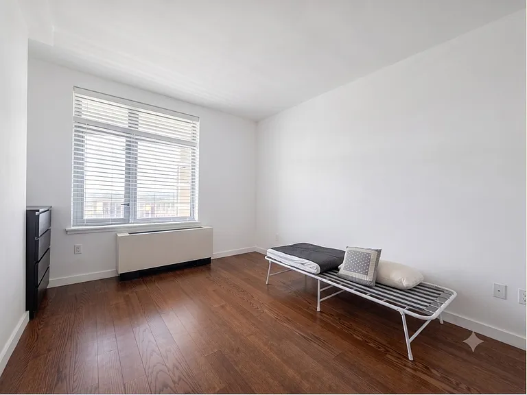 4028 College Point Blvd #Penthouse 211 — Photo 14