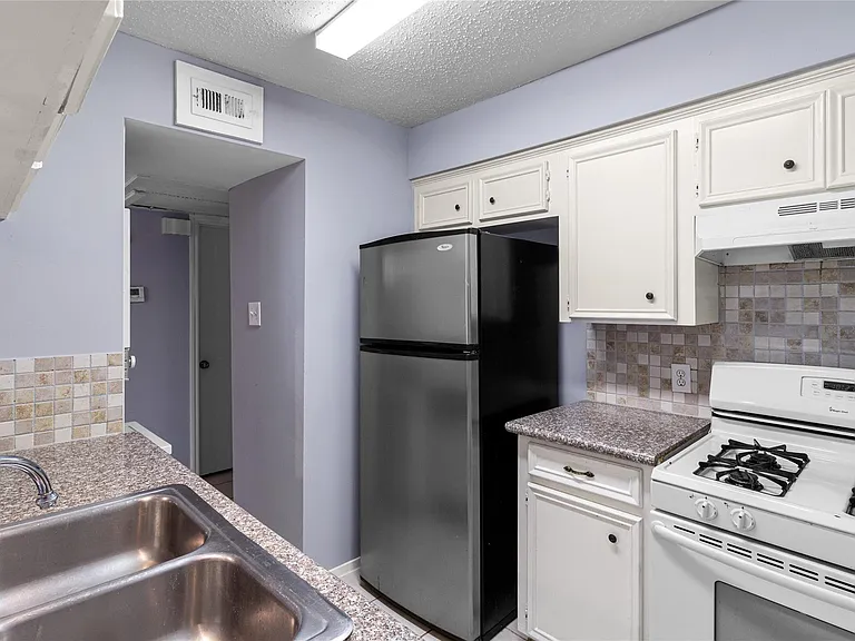 1016 Tri Oaks Ln #92 — Photo 5