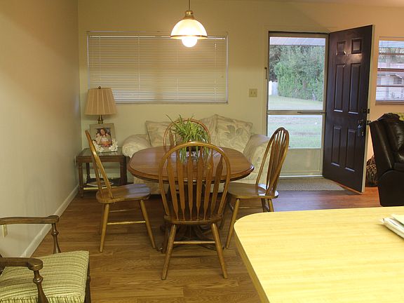 5th image of 5020 SE 107th St