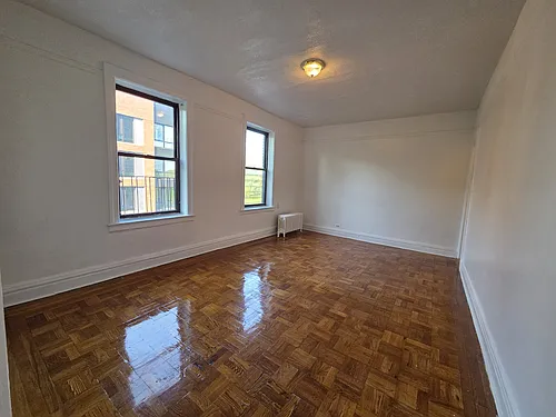 6645 Broadway #3J Photo 1