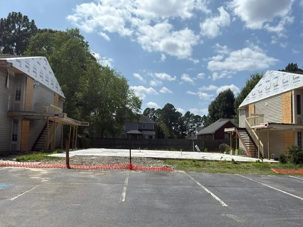 701 Coventry Ln APT A11, Florence, SC 29501