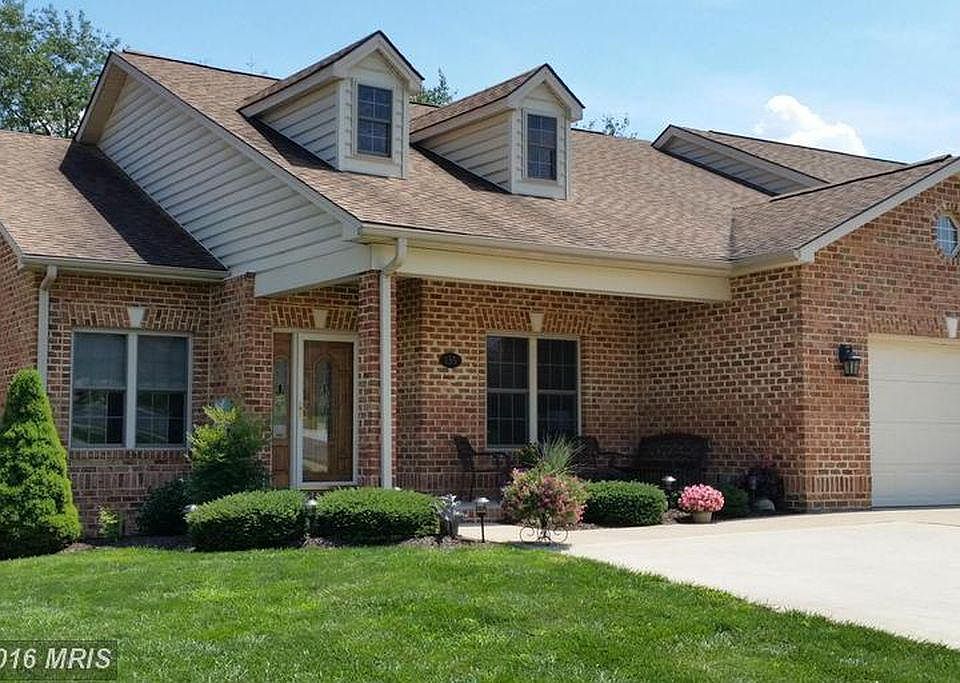 1st image of 135 Donna Dr