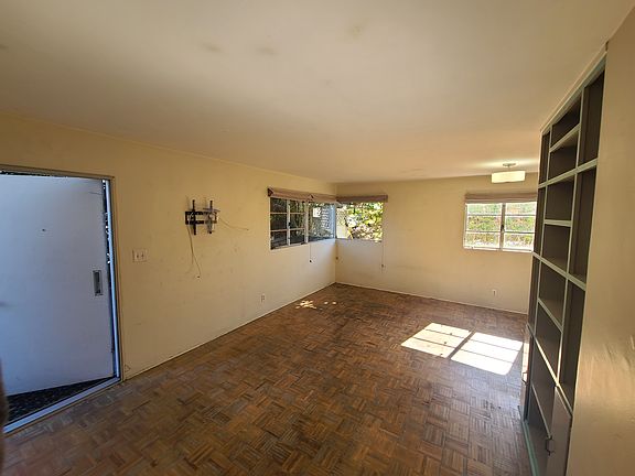 5th image of 5010 Mission Blvd
