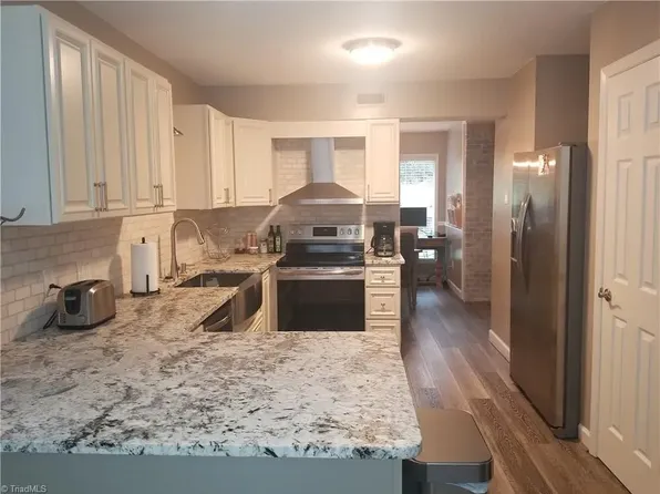 308 N Lindell Rd Unit D, Greensboro, NC 27403