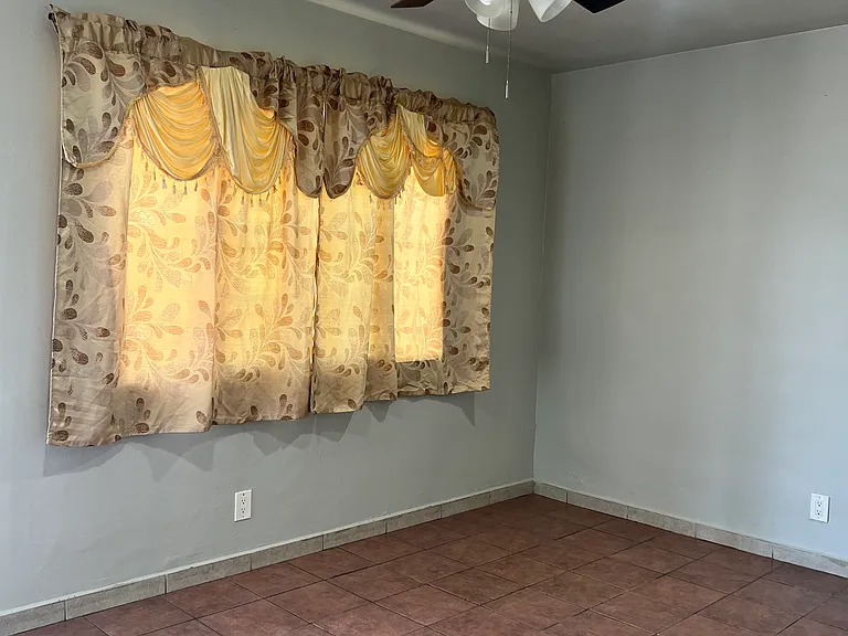 809 E Imperial Hwy #2 — Photo 2