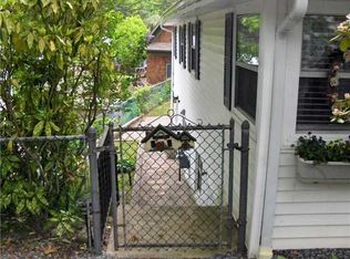 72 Browns Rd, Huntington, NY 11743