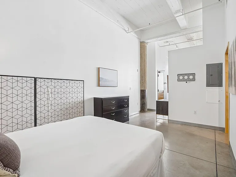 700 Washington Ave N #523 — Photo 14