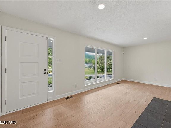 5th image of 137 Shady Rd