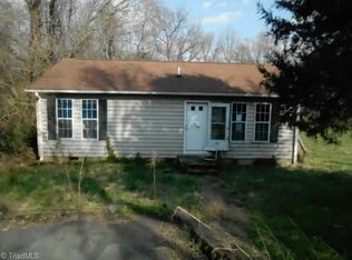 1317 Kearns Aly, High Point, NC 27260