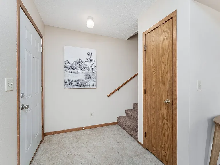 Eastpointe Townhomes — Photo 9