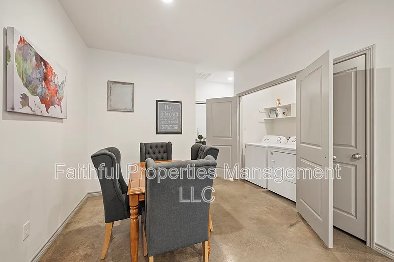 14235 County Road 452 — Photo 4