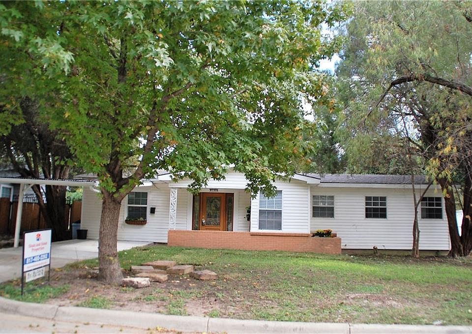 1st image of 3608 Eastridge Dr