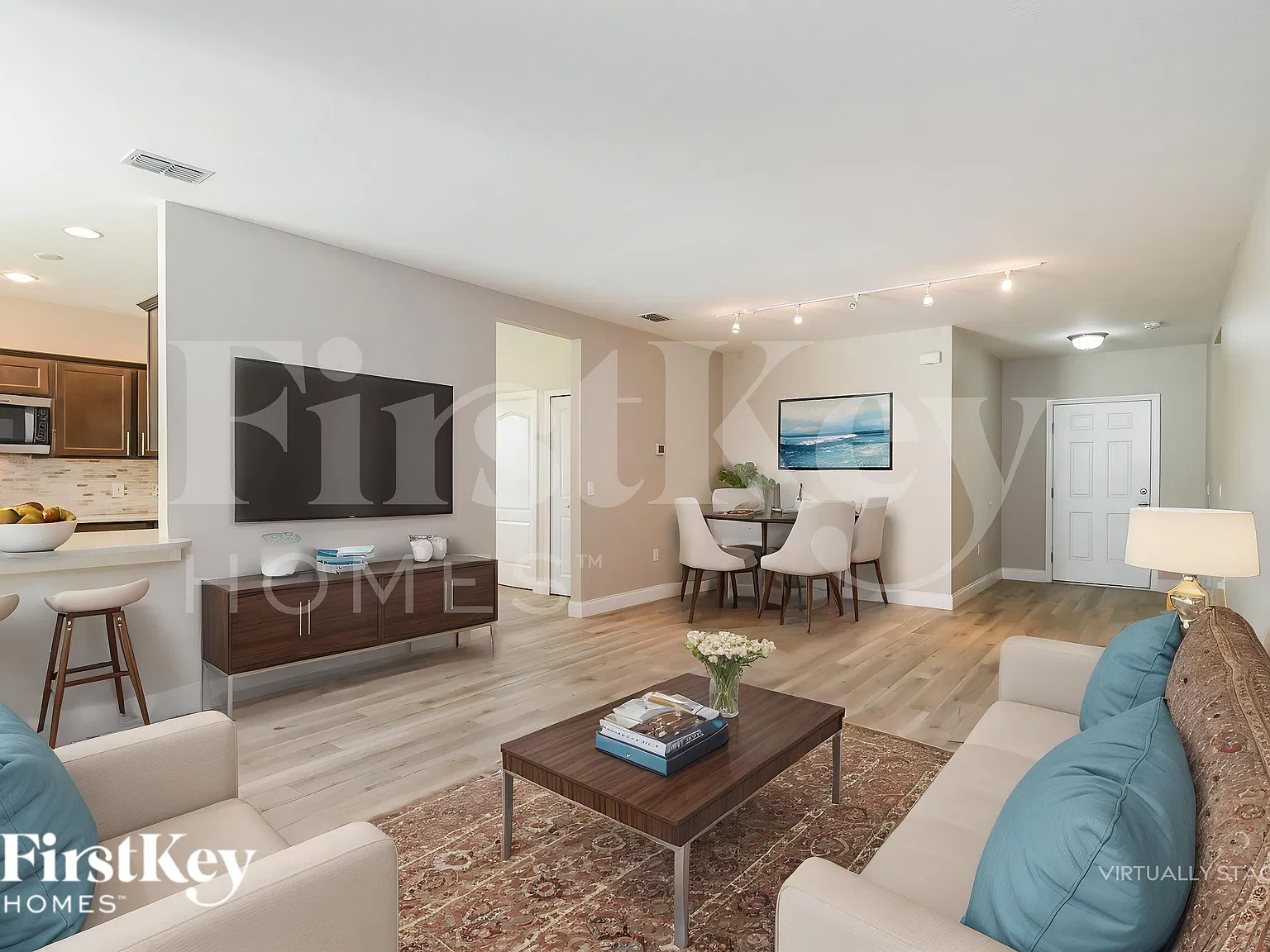 4 bed, 2.0 bath, 1877 sqft, $2,065 — Photo 3