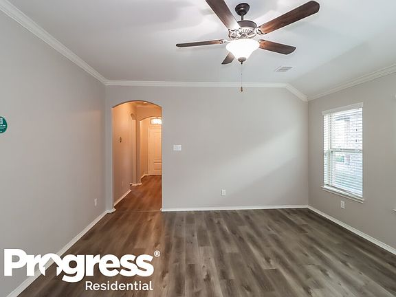 3rd image of 5861 Wake Robin Dr