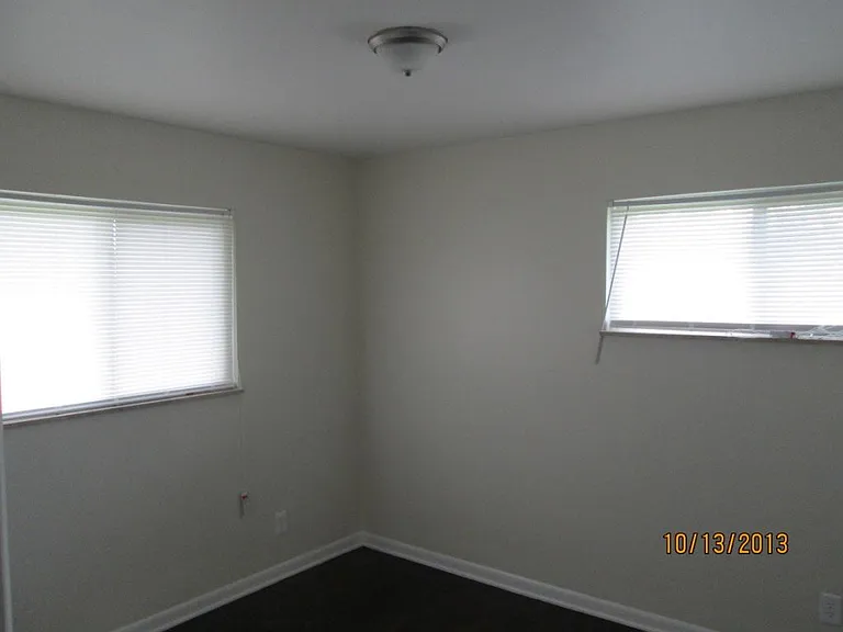 1239 Nocturne Rd E — Photo 6