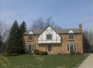 29184 Leesburg Ct, Farmington Hills, MI 48331