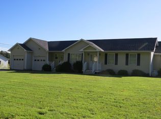 192 Depot Rd APT 1, Belgrade, ME 04917