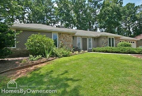 2nd image of 6855 Raintree Dr