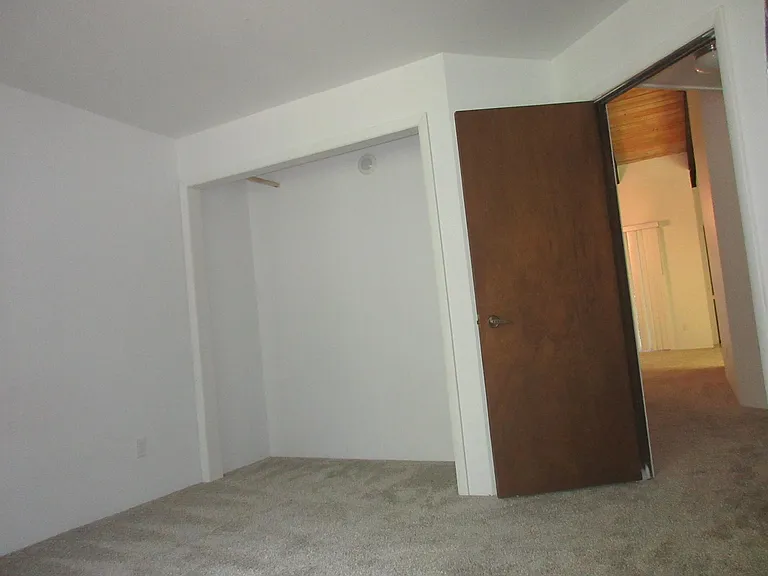 21515 N Village Blvd #5 — Photo 14