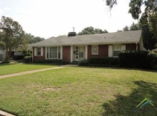 911 John St, Jacksonville, TX 75766