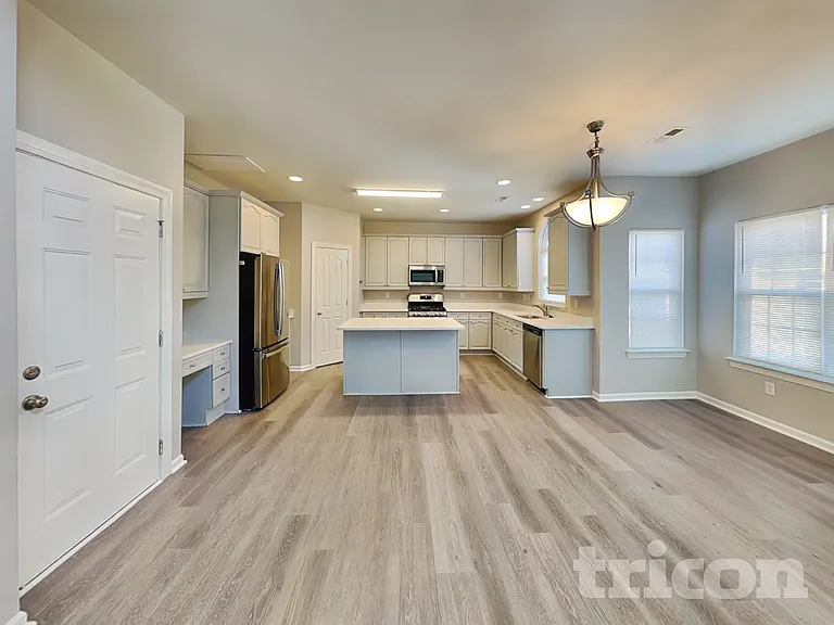 5801 Crimson Oak Ct — Photo 6