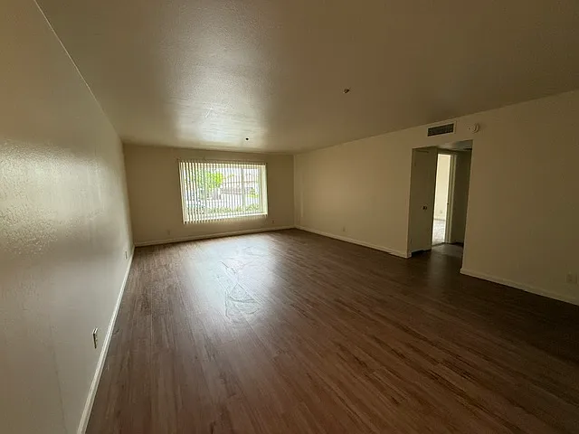 Montevilla — Photo 9