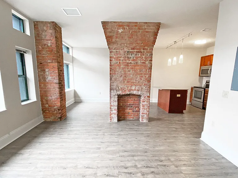 Wallace 1 Bedroom Apartment