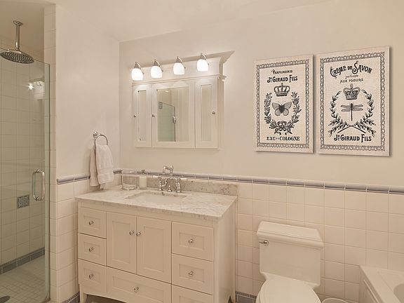 5th image of 112 W 18th St APT 3A