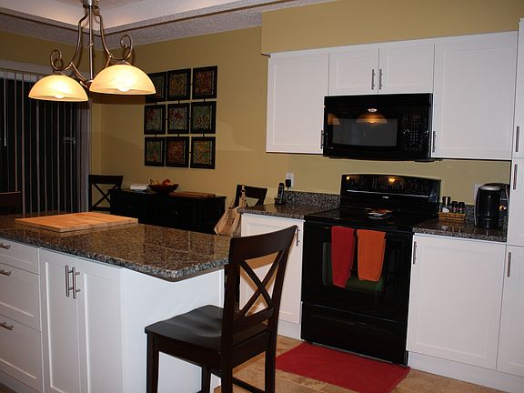 2nd image of 6019 Bridgewater Cir
