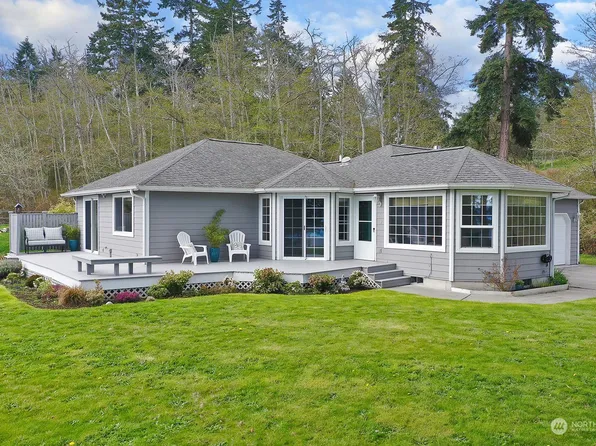 944 Mohawk Drive, Greenbank, WA 98253