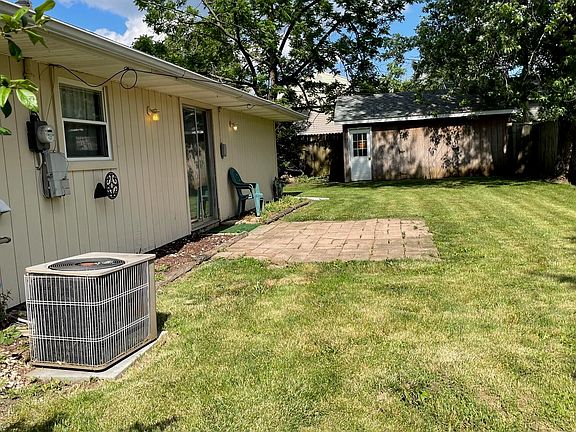 3rd image of 1273 Klose Ave