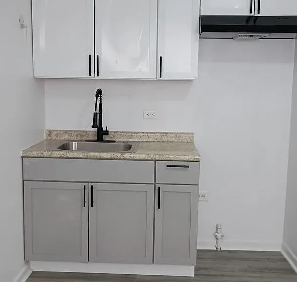 5948 W Superior — Photo 32