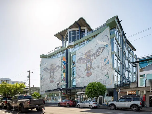 1061 Fort St #511, Victoria, BC V8V 5A1