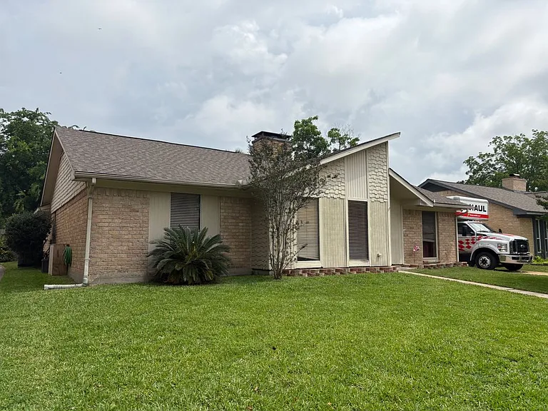 21430 Park Brook Dr — Photo 2