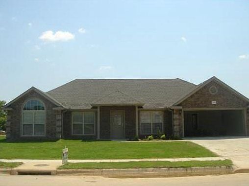 1st image of 2390 Stonecrest Dr