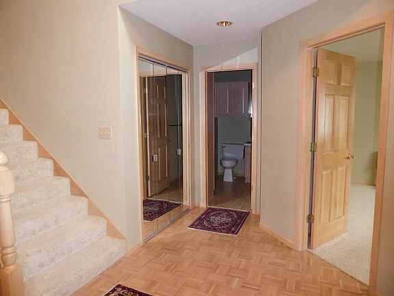 3rd image of 1014 7th Ave NW