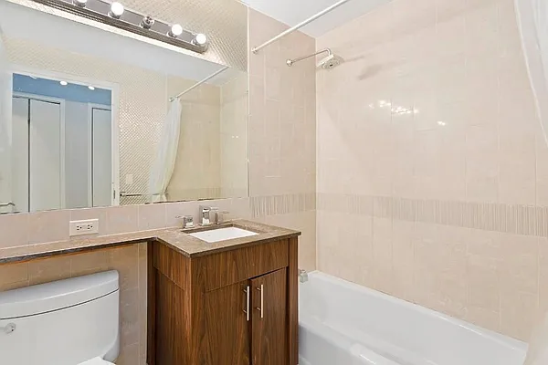 Rented by Hakimian Management | media 38