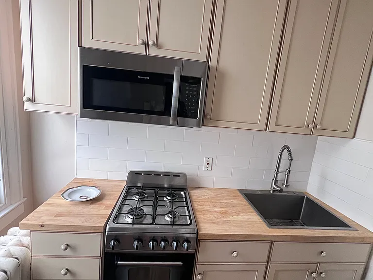 814 W Lancaster Ave #1 — Photo 3