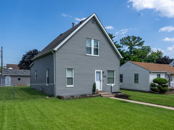 2025 39th St, Rock Island, IL 61201