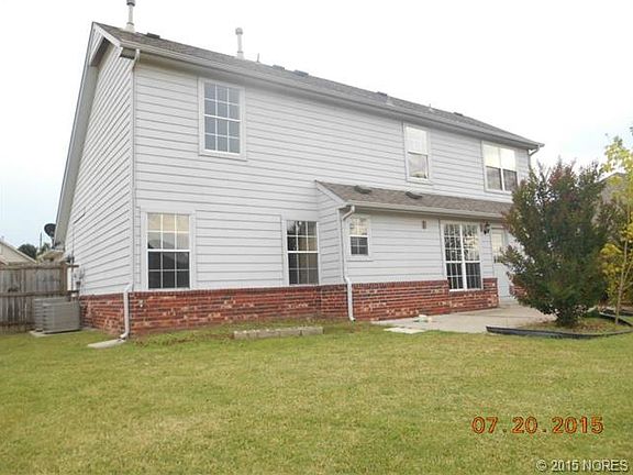 3rd image of 6404 E Galveston St