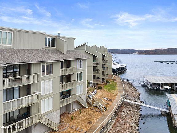 3rd image of 6570 Pelican Bay Dr #414