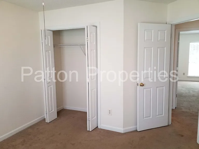 117 Green Rose Rd — Photo 9
