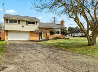 508 Manor Cir, Columbiana, OH 44408