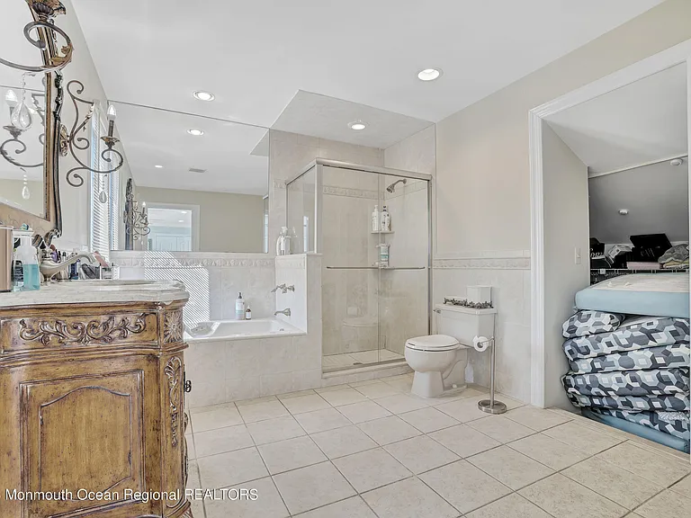 278 Lake Ave — Photo 12