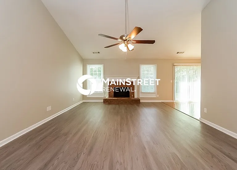 8443 Cedar Creek Rdg — Photo 3