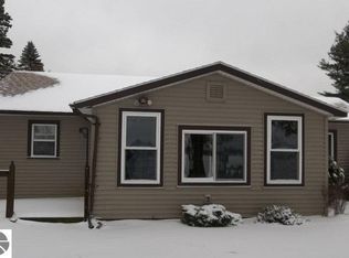 7801 E Cedar Lake Dr, Greenbush, MI 48738