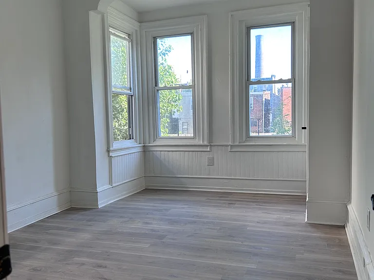 1223 W Hilton St #2 — Photo 3